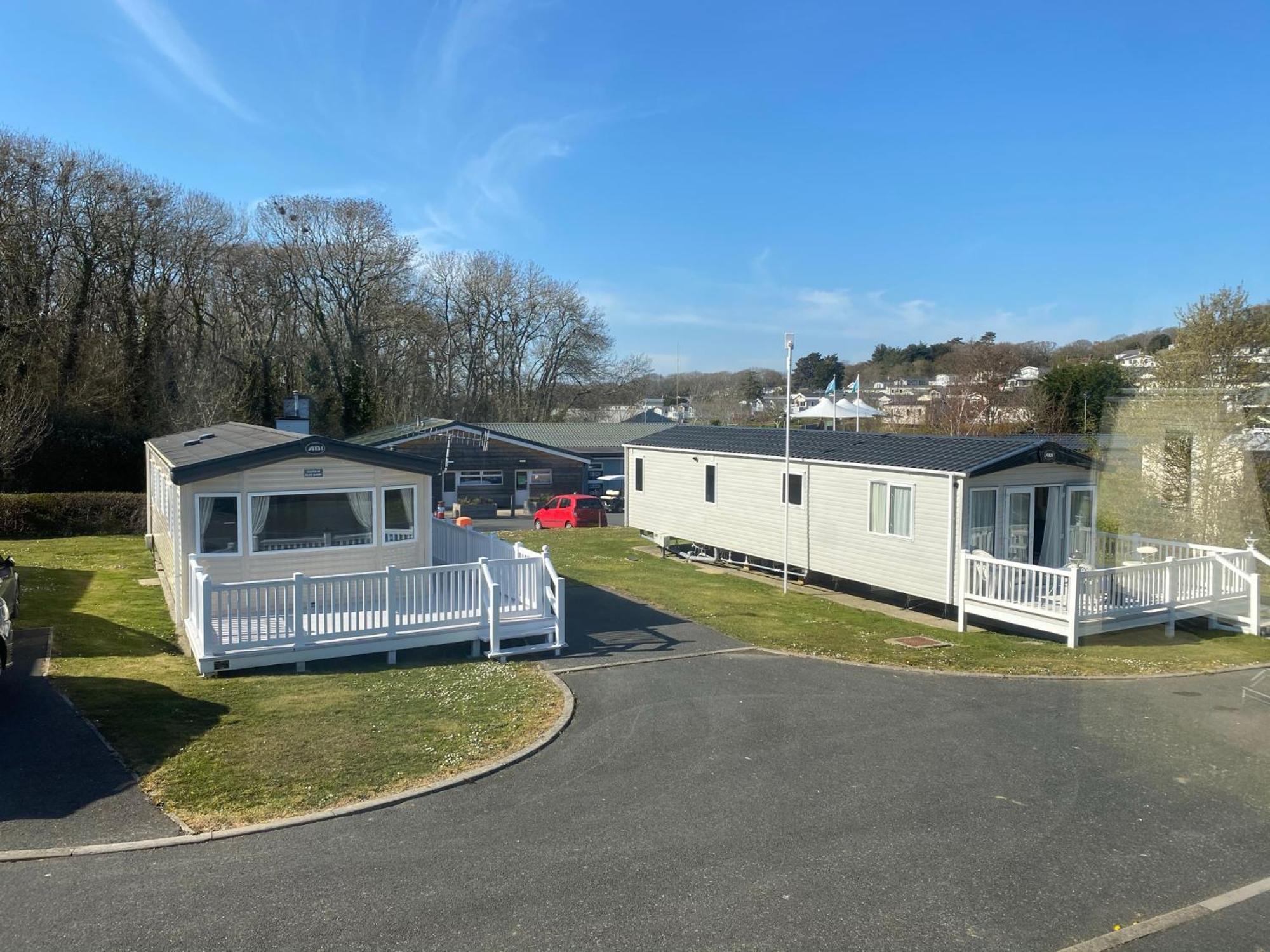 Whitecliff Bay Holiday Park - Most Popular Location Near Pools, Clubs And Beach Bembridge Luaran gambar